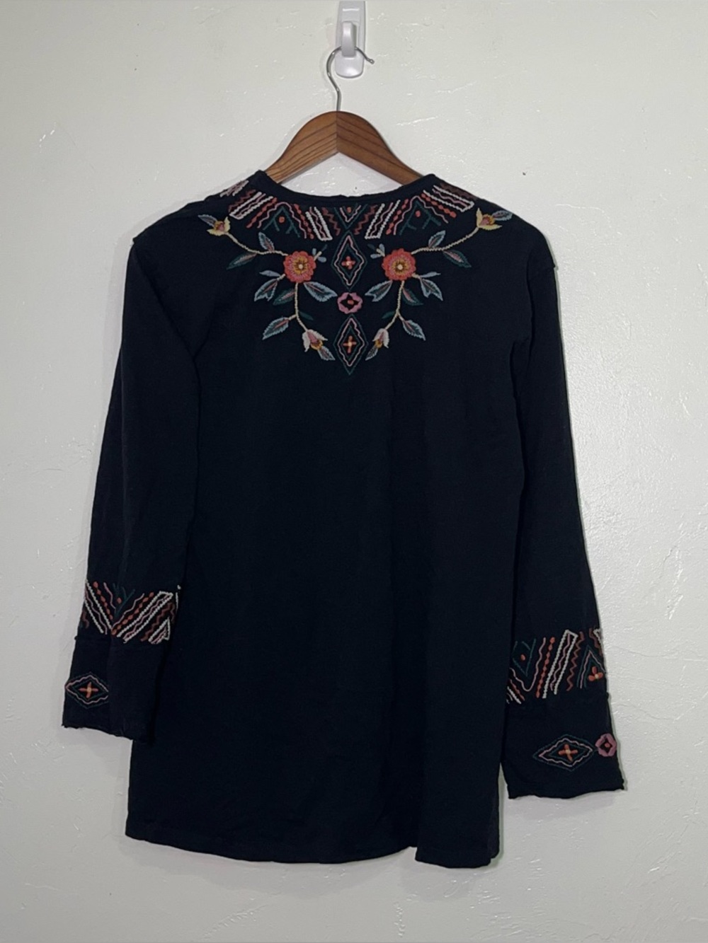 Caite "Isa" Black Embroidered Boho Peasant Blouse Cotton Folk Art Tunic XL - Picture 10 of 13